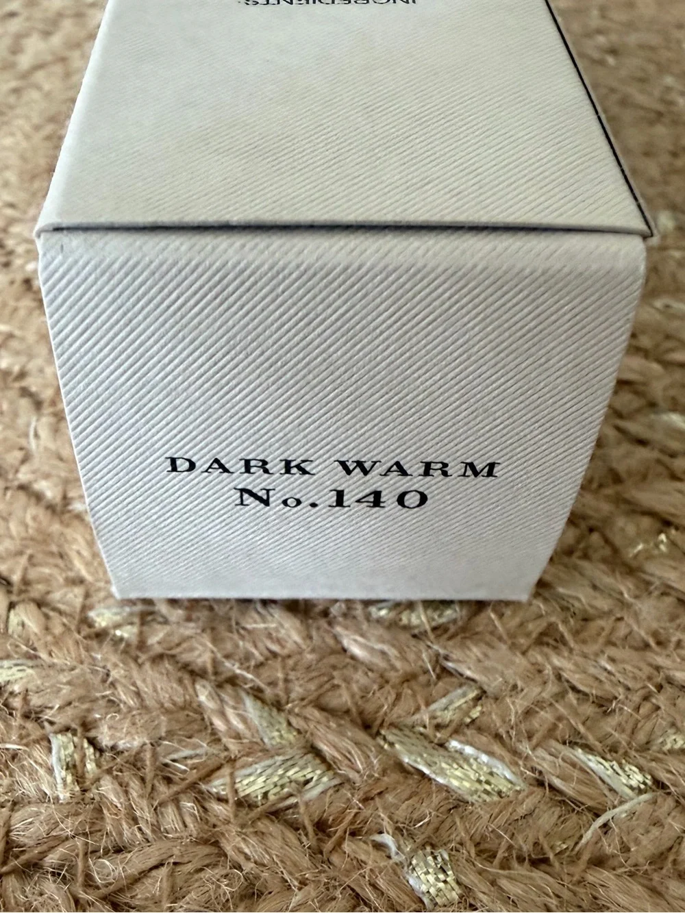Burberry Matte Glow Foundation Dark Warm No. 140
